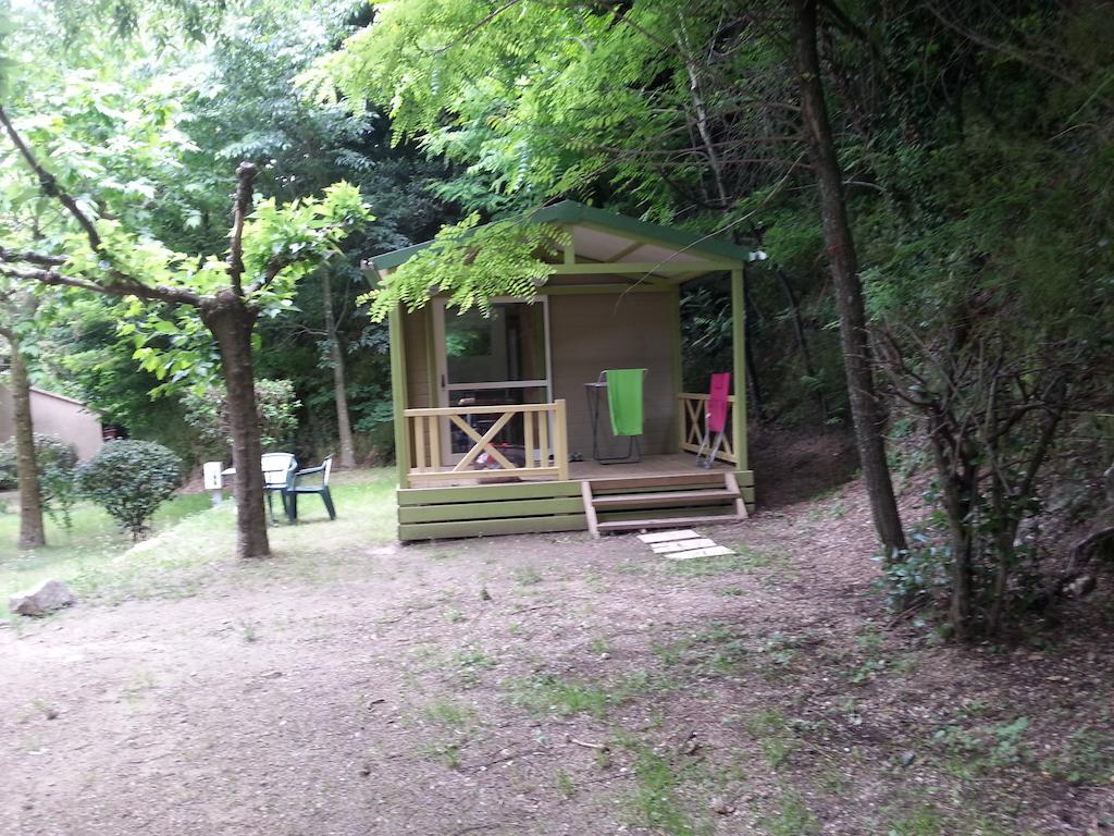 Camping Les Sources Saint-Jean-du-Gard Habitación foto